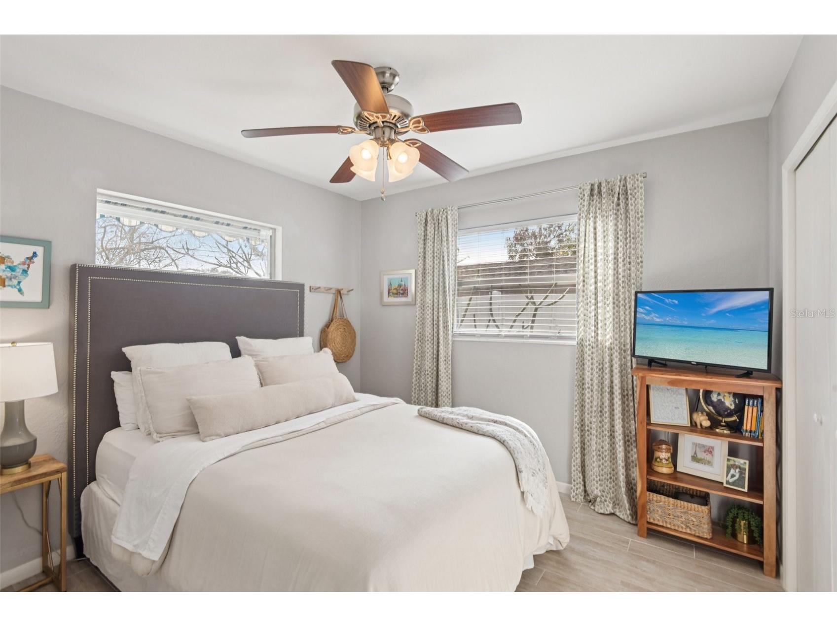 1945 59th Street N Saint Petersburg FL 33710 TB8462417 image17