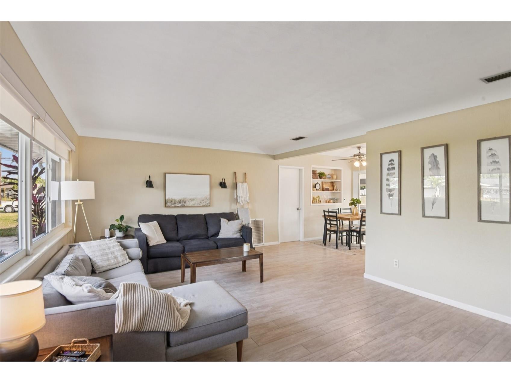 1945 59th Street N Saint Petersburg FL 33710 TB8462417 image5