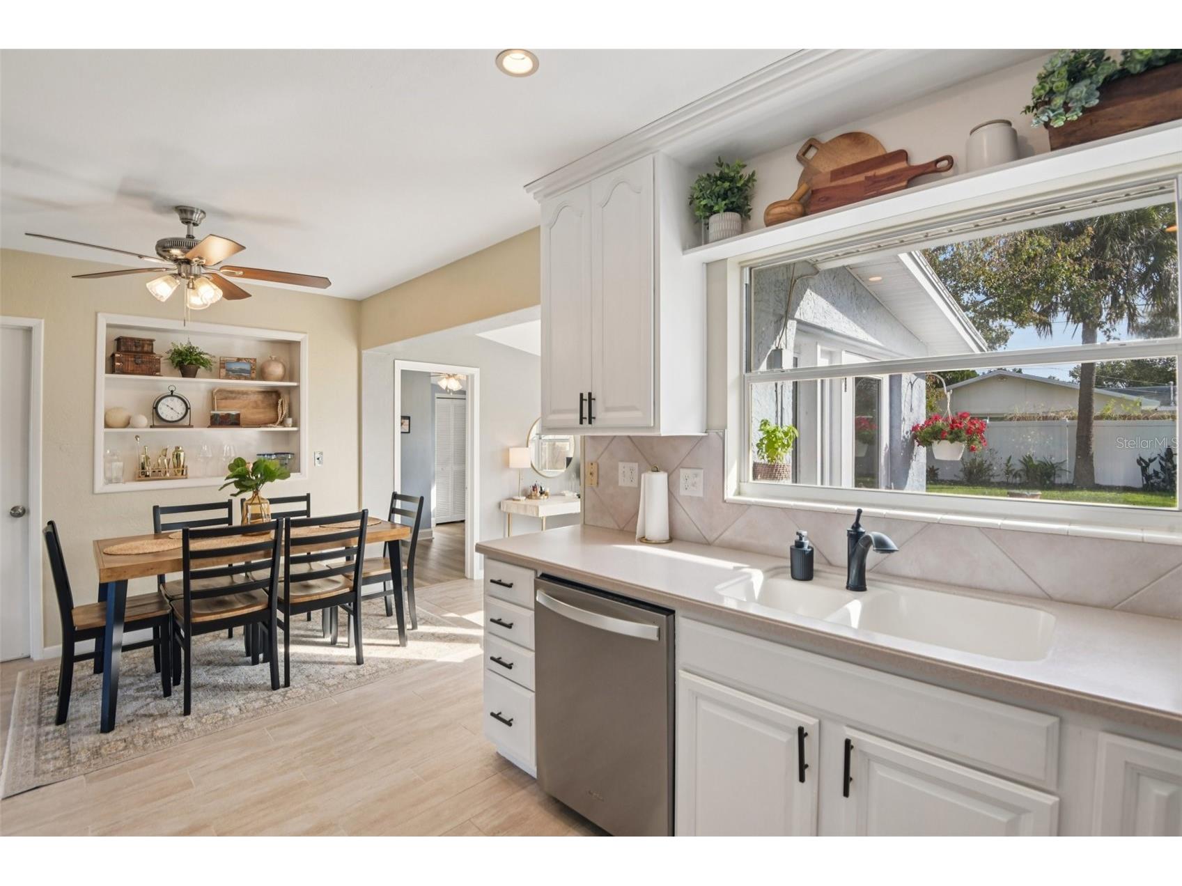 1945 59th Street N Saint Petersburg FL 33710 TB8462417 image8