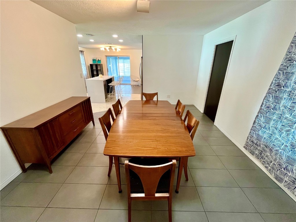 1945 68th Avenue S Saint Petersburg FL 33712 TB8452413 image12