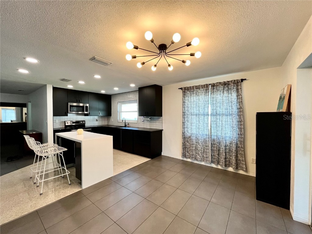 1945 68th Avenue S Saint Petersburg FL 33712 TB8452413 image18