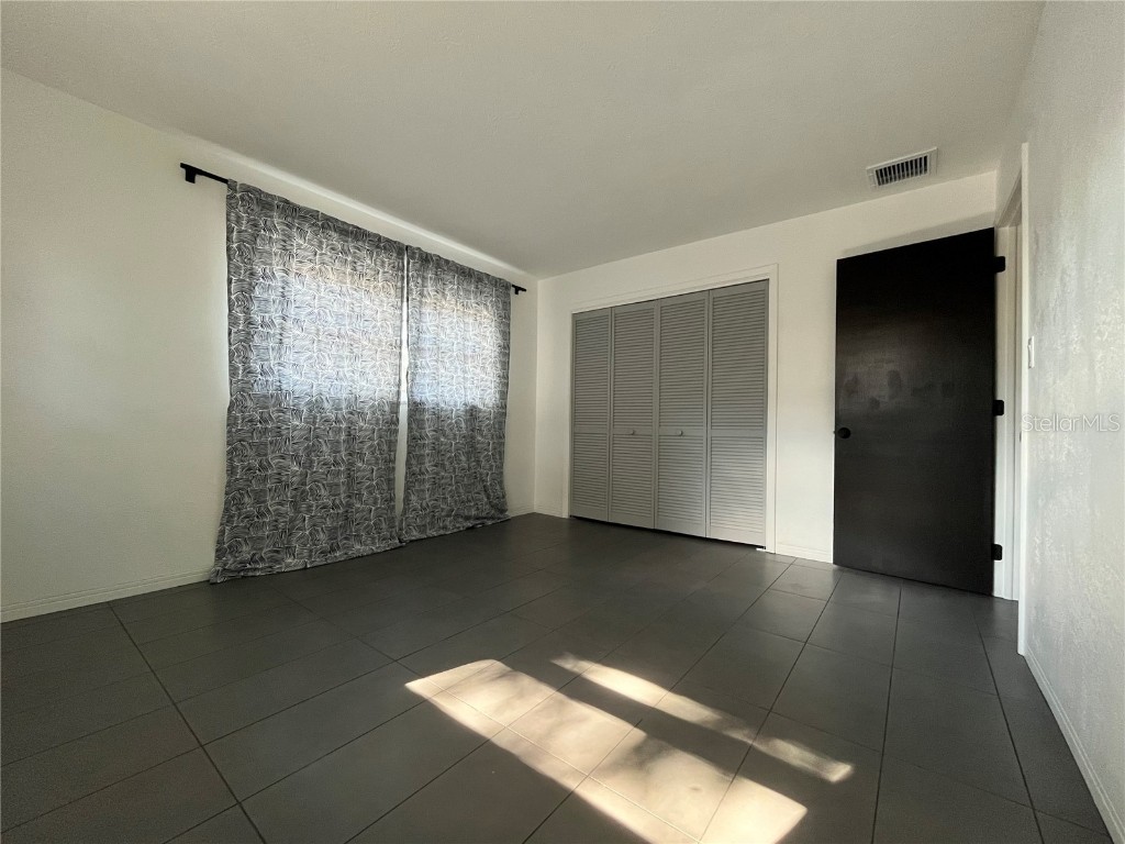 1945 68th Avenue S Saint Petersburg FL 33712 TB8452413 image22