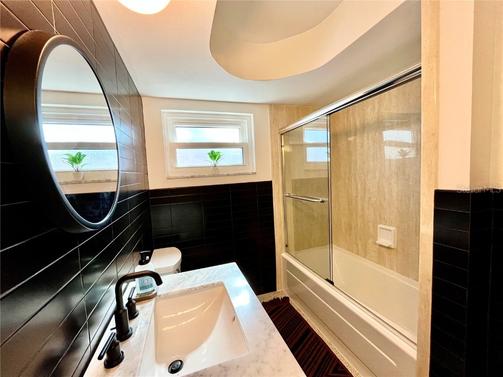 1945 68th Avenue S Saint Petersburg FL 33712 TB8452413 image23