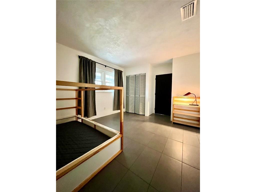 1945 68th Avenue S Saint Petersburg FL 33712 TB8452413 image26