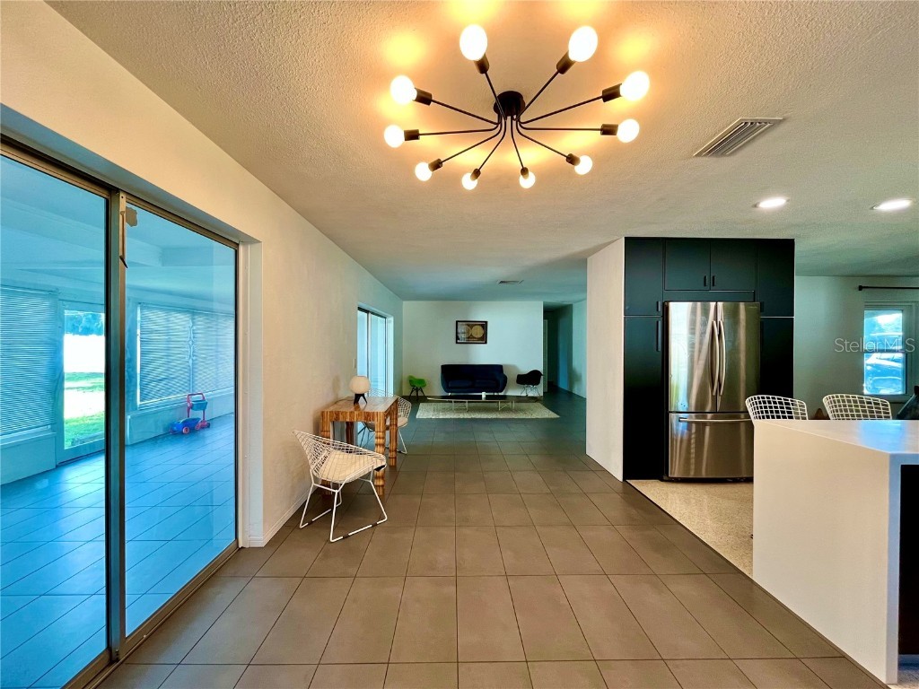 1945 68th Avenue S Saint Petersburg FL 33712 TB8452413 image8