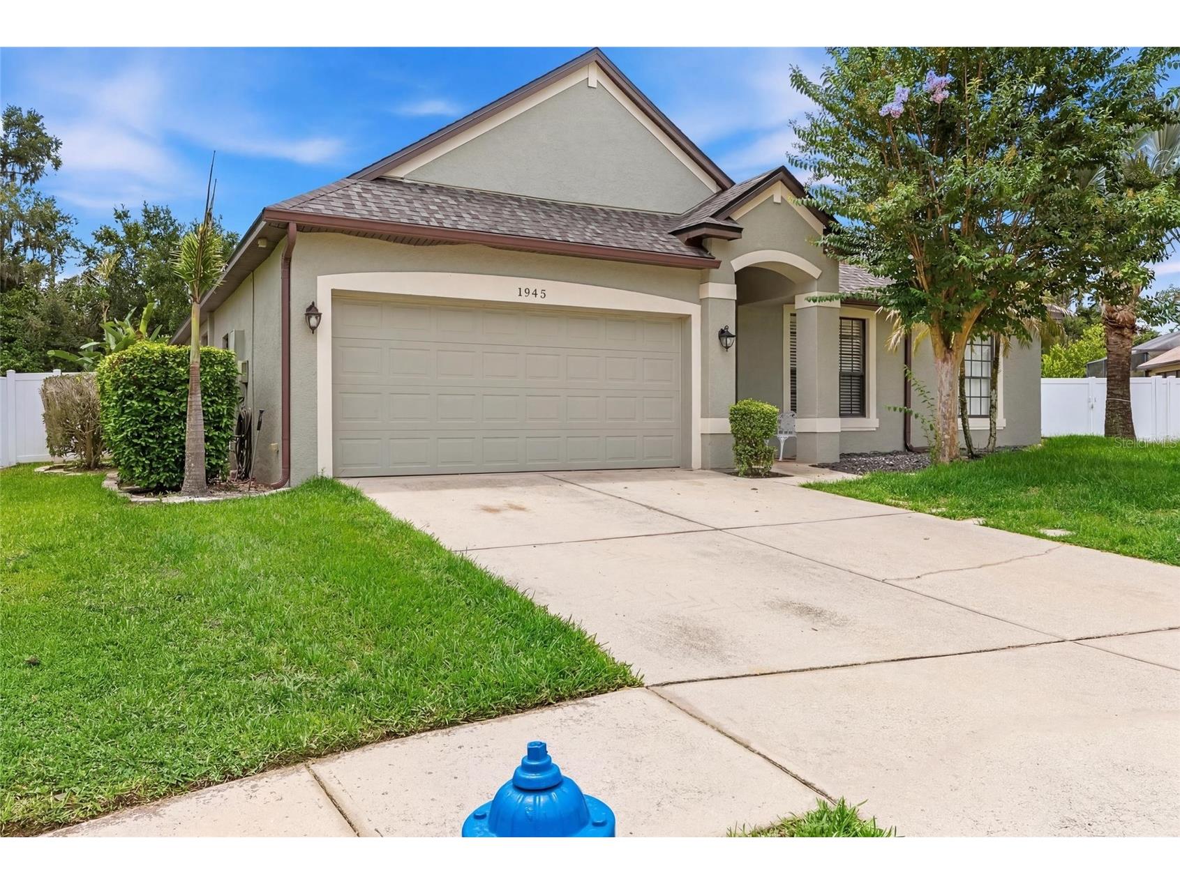 1945 Abbey Ridge Drive Dover FL 33527 TB8523698 image3