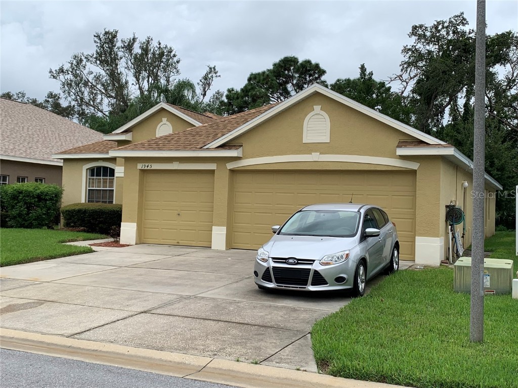 1945 Blue River Road Holiday FL 34691 TB8443203 image2