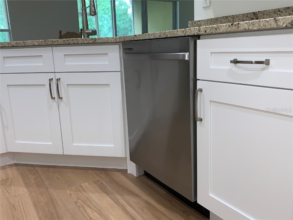 1945 Blue River Road Holiday FL 34691 TB8443203 image8