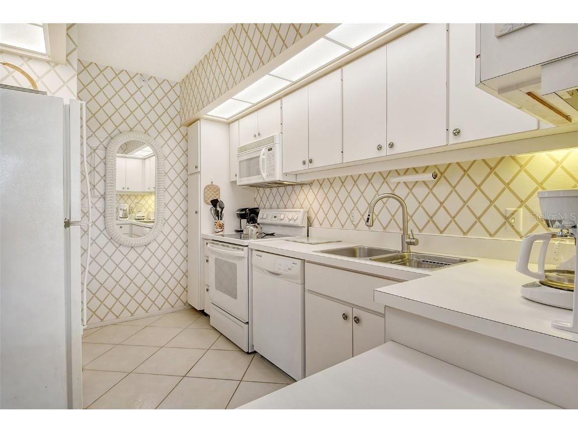 1945 Gulf Of Mexico Drive #M2-402 Longboat Key FL 34228 A4650120 image15