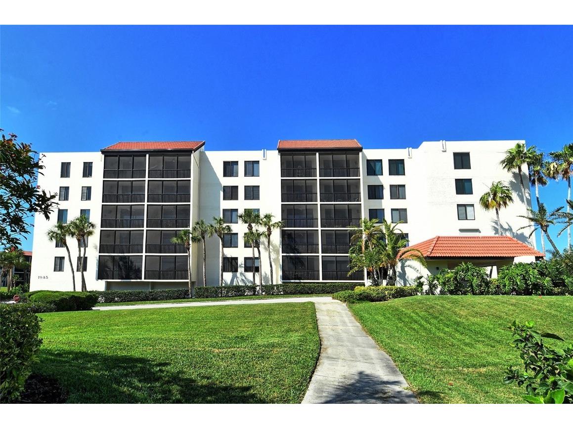 1945 Gulf Of Mexico Drive #M2-402 Longboat Key FL 34228 A4650120 image3