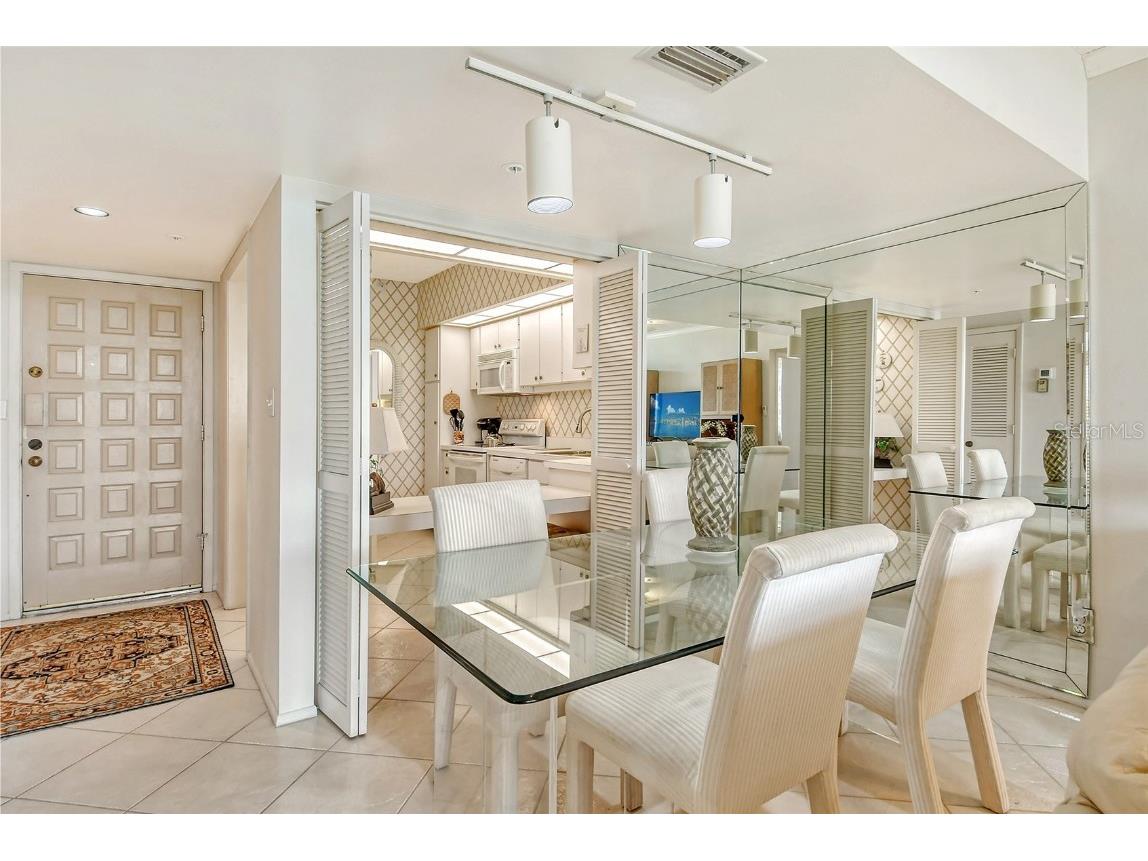 1945 Gulf Of Mexico Drive #M2-402 Longboat Key FL 34228 A4650120 image4