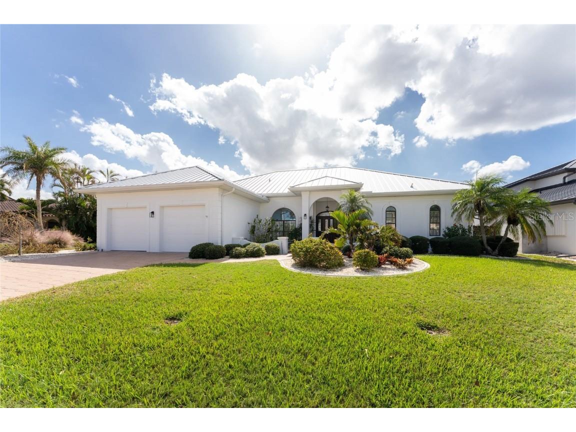 1945 Jamaica Way Punta Gorda FL 33950 C7499751 image2