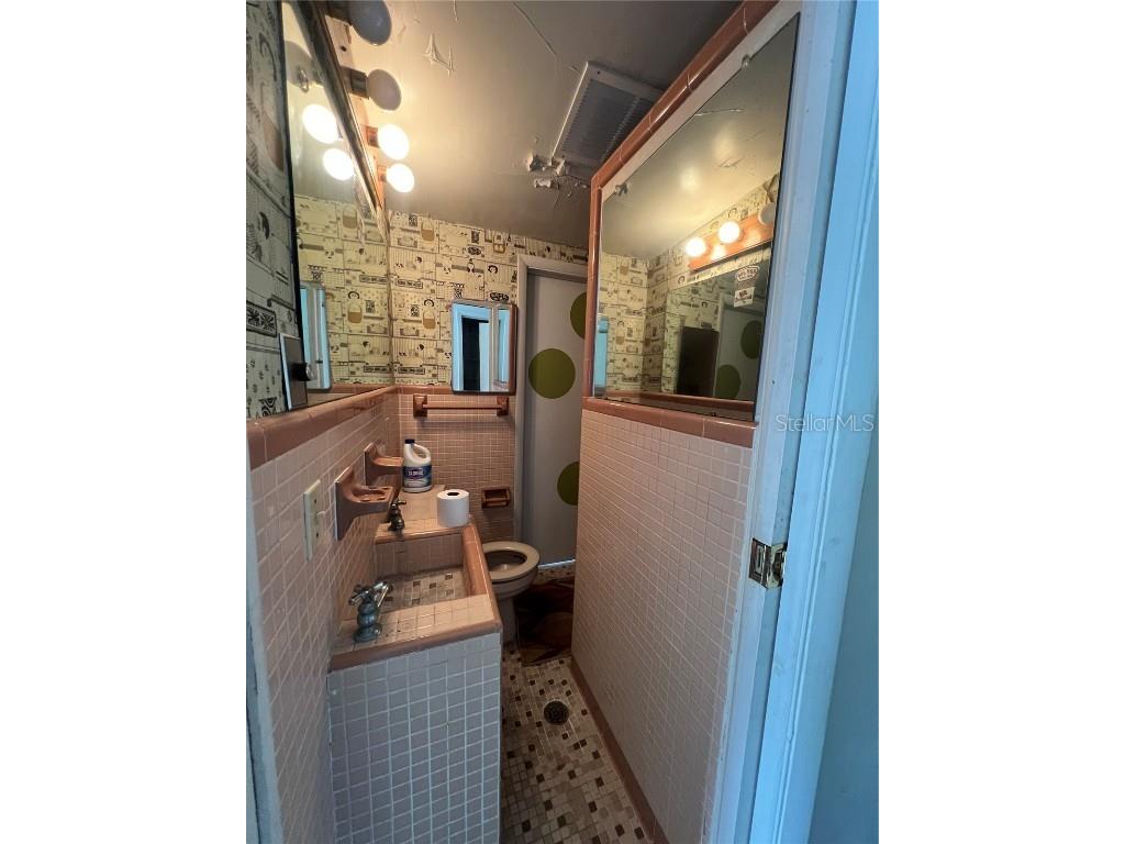 1945 Lakewood Drive Clearwater FL 33763 TB8454722 image32