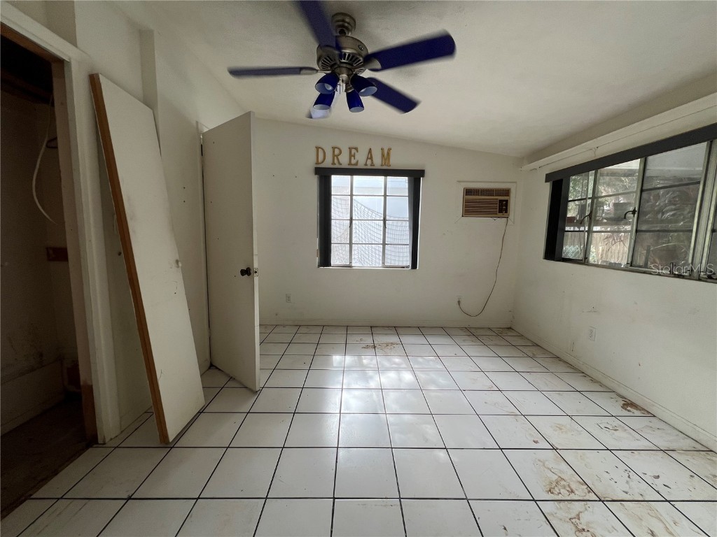 1945 Lakewood Drive Clearwater FL 33763 TB8454722 image43