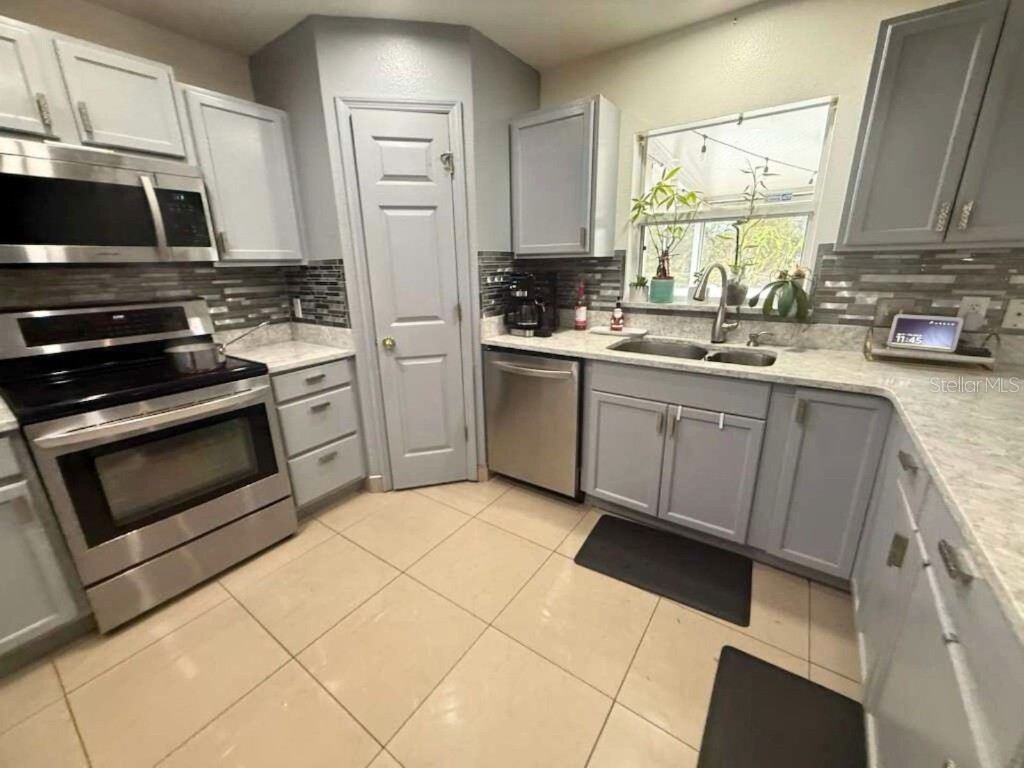 1945 Myakka Court Poinciana FL 34759 S5139334 image13