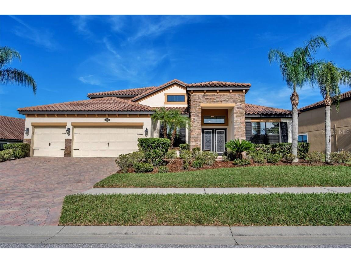 1945 Via Lago Drive Lakeland FL 33810 L4941088 image1