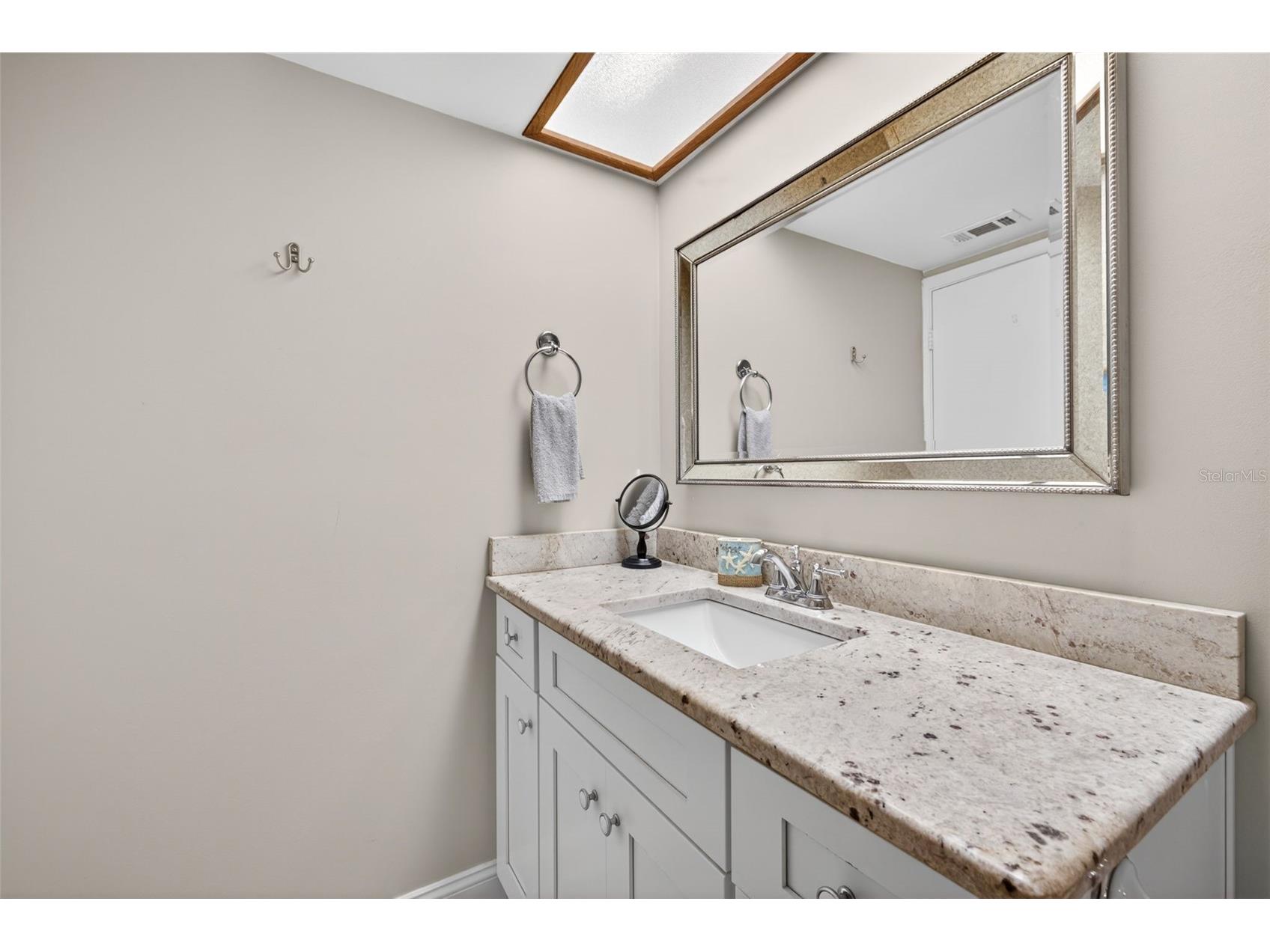 19451 Gulf Boulevard #204 Indian Shores FL 33785 TB8495642 image23