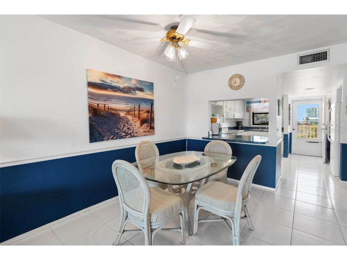 19451 Gulf Boulevard #211 Indian Shores FL 33785 TB8443302 image8