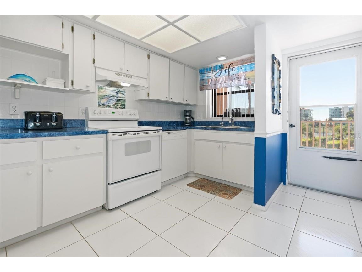 19451 Gulf Boulevard #211 Indian Shores FL 33785 TB8443302 image9