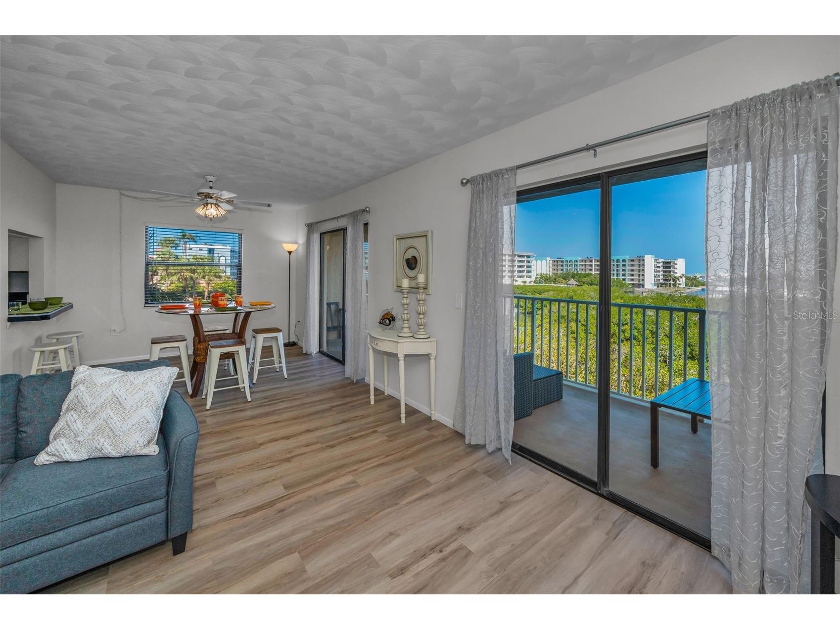 19451 Gulf Boulevard #301 Indian Shores FL 33785 - INTRACOASTAL TB8361362 image12