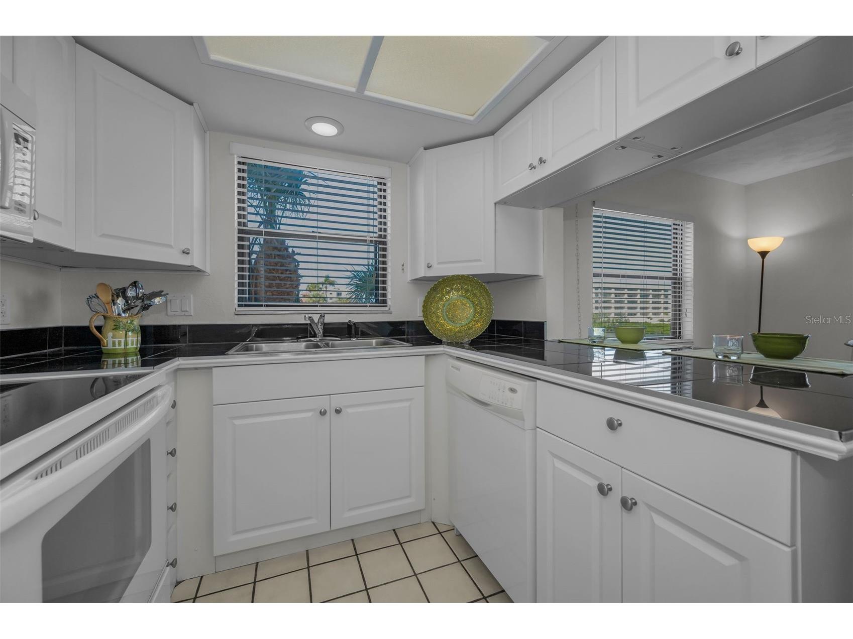 19451 Gulf Boulevard #301 Indian Shores FL 33785 - INTRACOASTAL TB8361362 image18