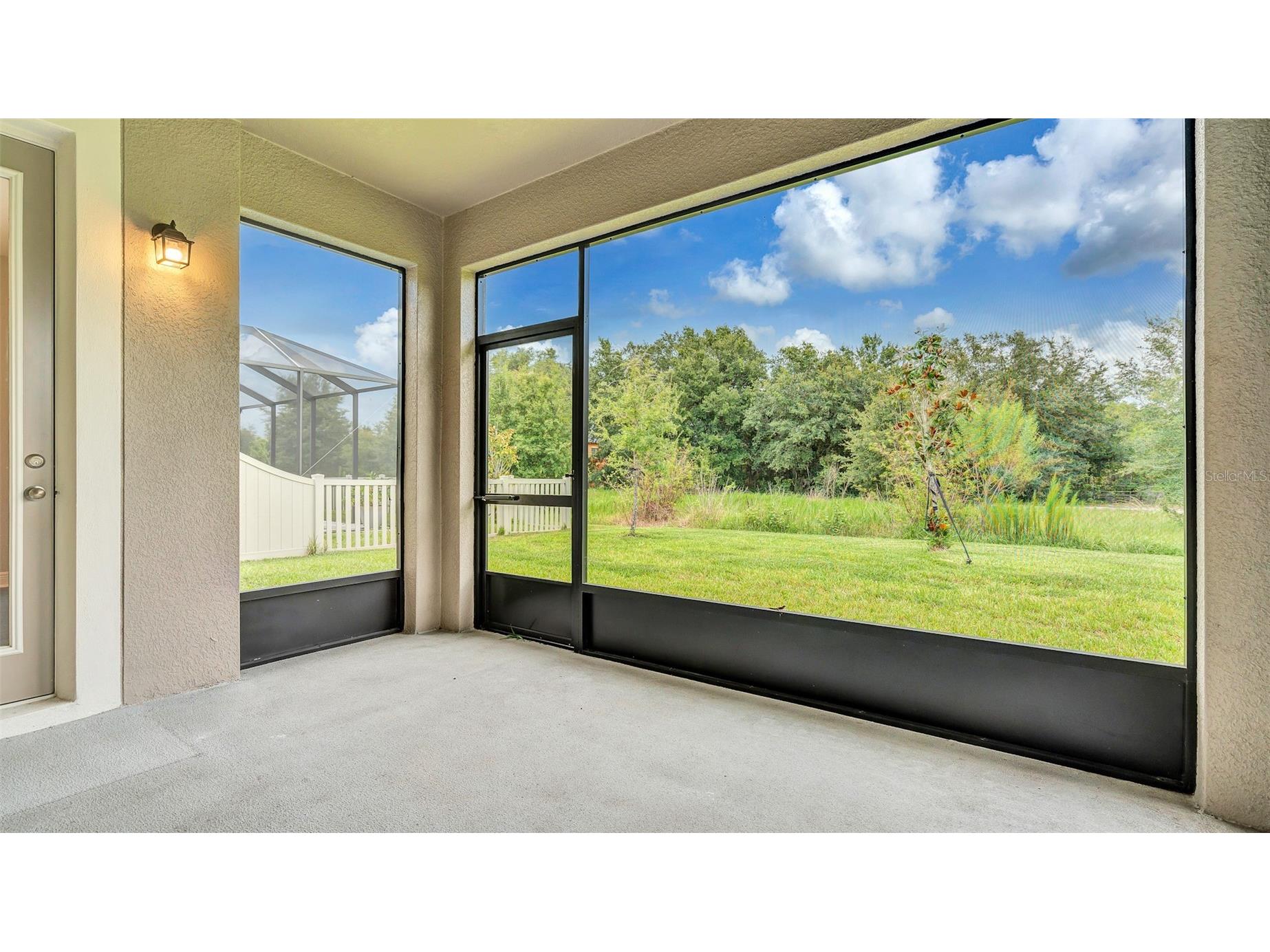 19455 Redwood Point Drive Tampa FL 33647 TB8523376 image32