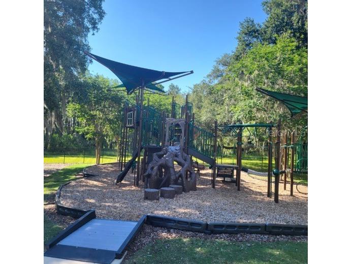 19455 Redwood Point Drive Tampa FL 33647 TB8523376 image41
