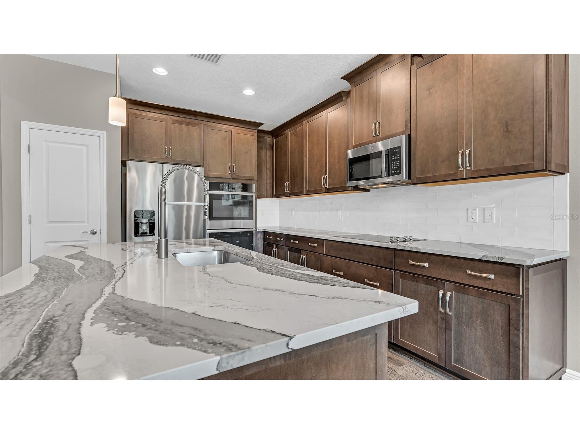 19455 Redwood Point Drive Tampa FL 33647 TB8523376 image7