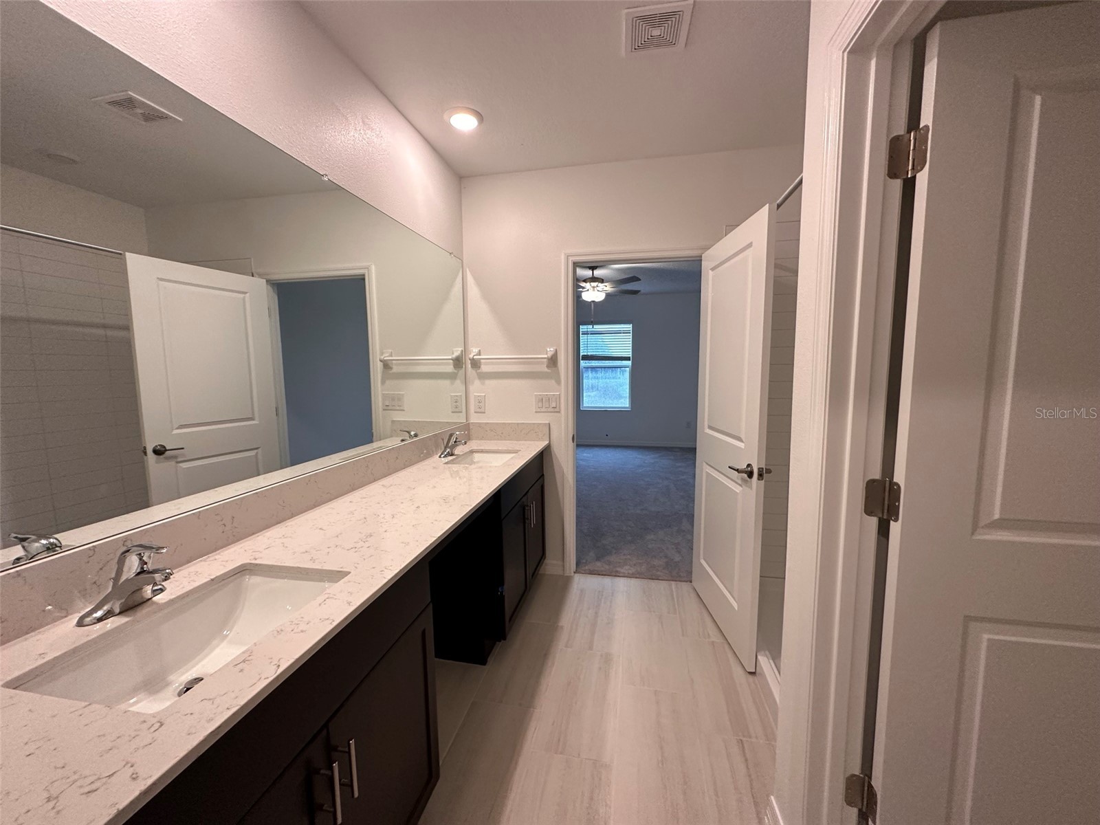 1946 Lanier Road Zephyrhills FL 33541 TB8462796 image15