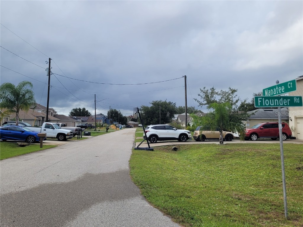 1946 Manatee Ct Poinciana FL 34759 OM710859 image13