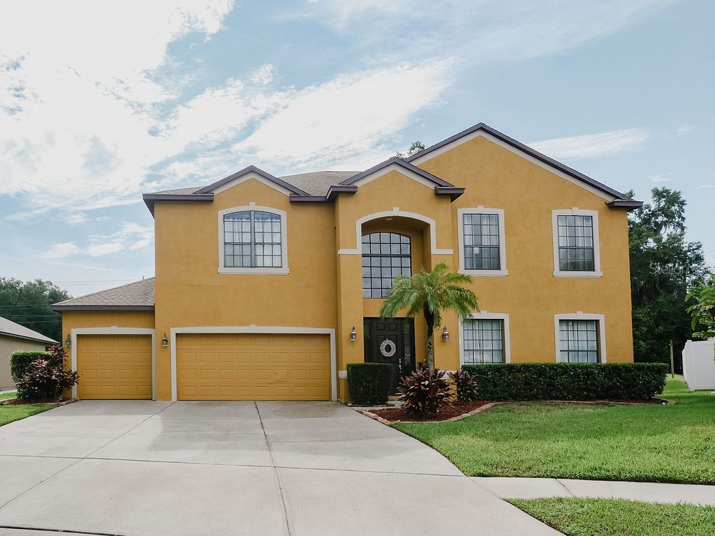 1947 Abbey Ridge Drive Dover FL 33527 T3460811 image1