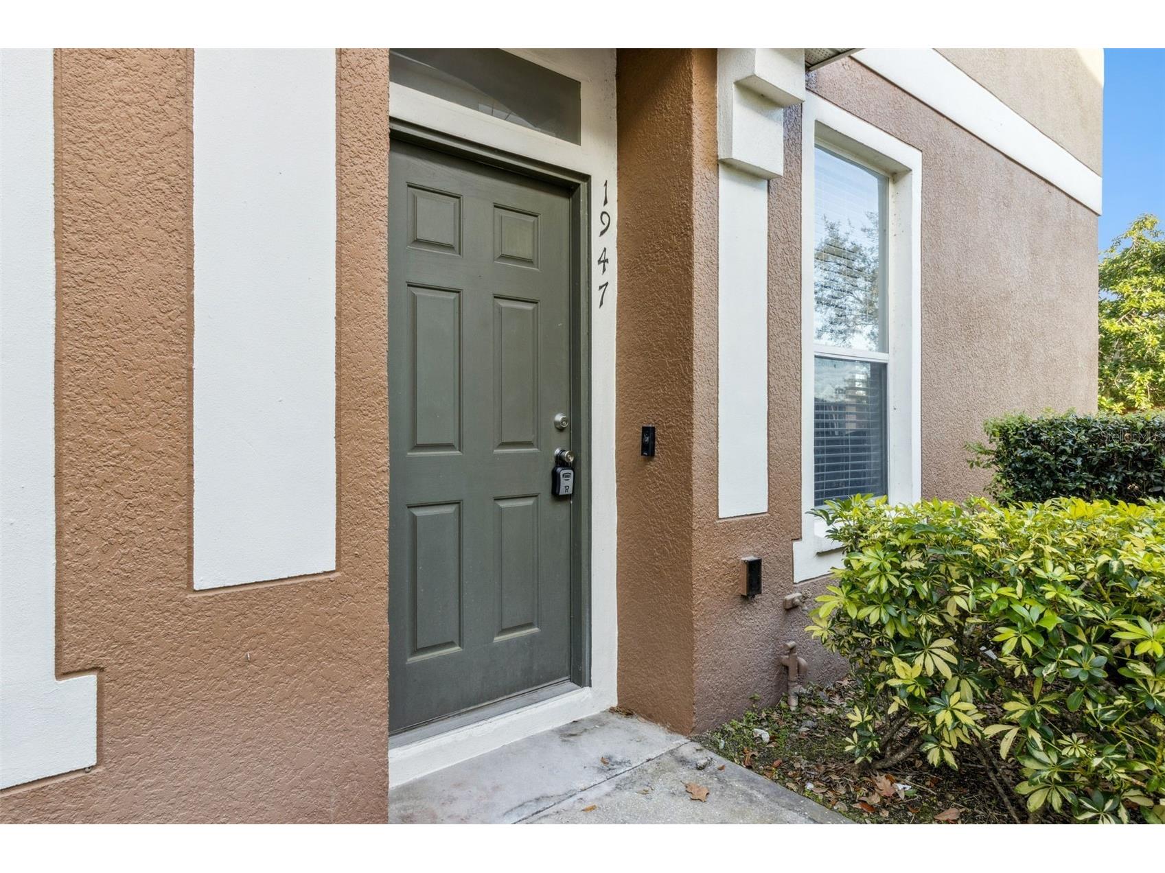 1947 Estancia Circle #8C Kissimmee FL 34741 O6379378 image2