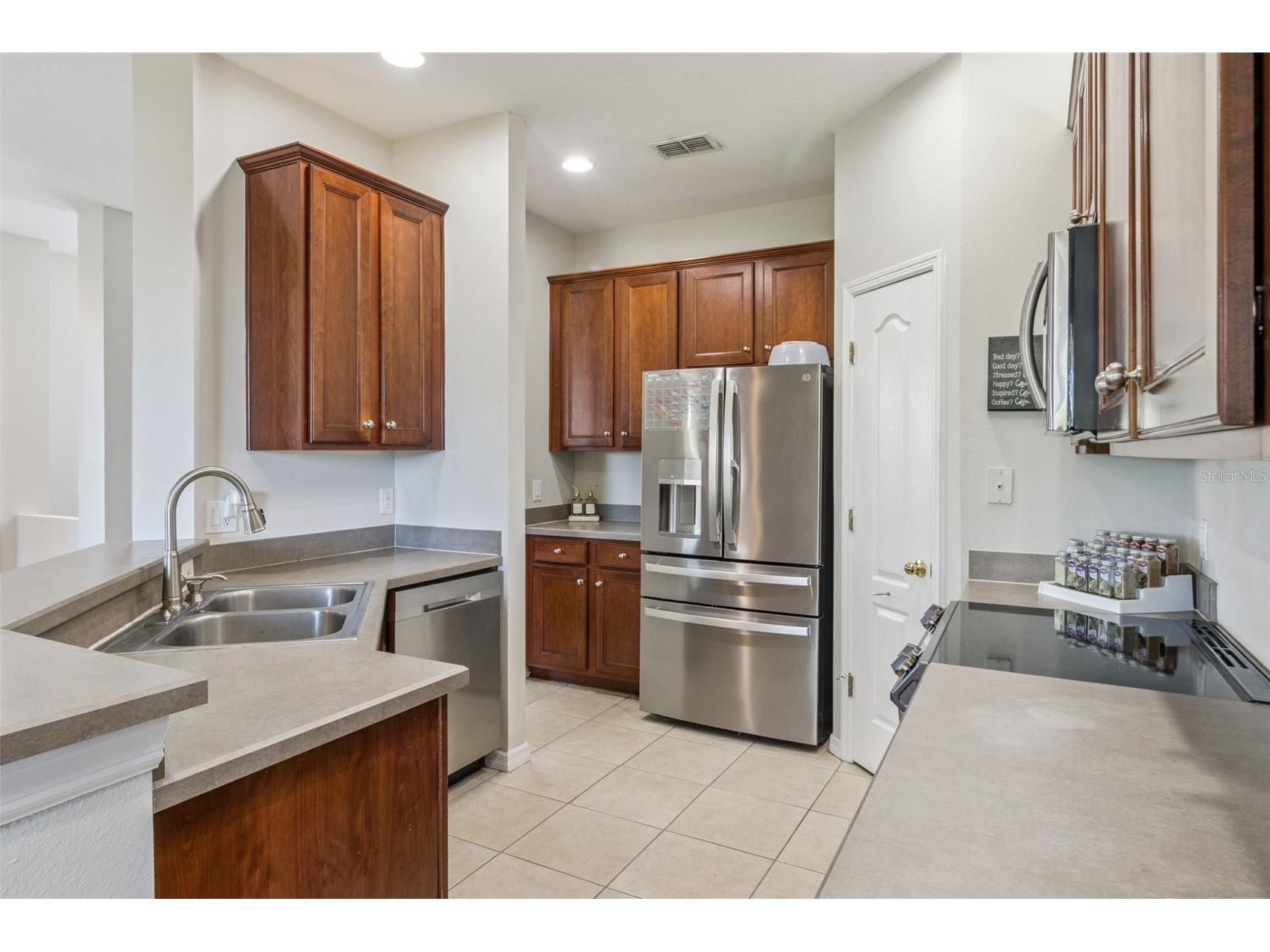 1947 Estancia Circle #8C Kissimmee FL 34741 O6379378 image9