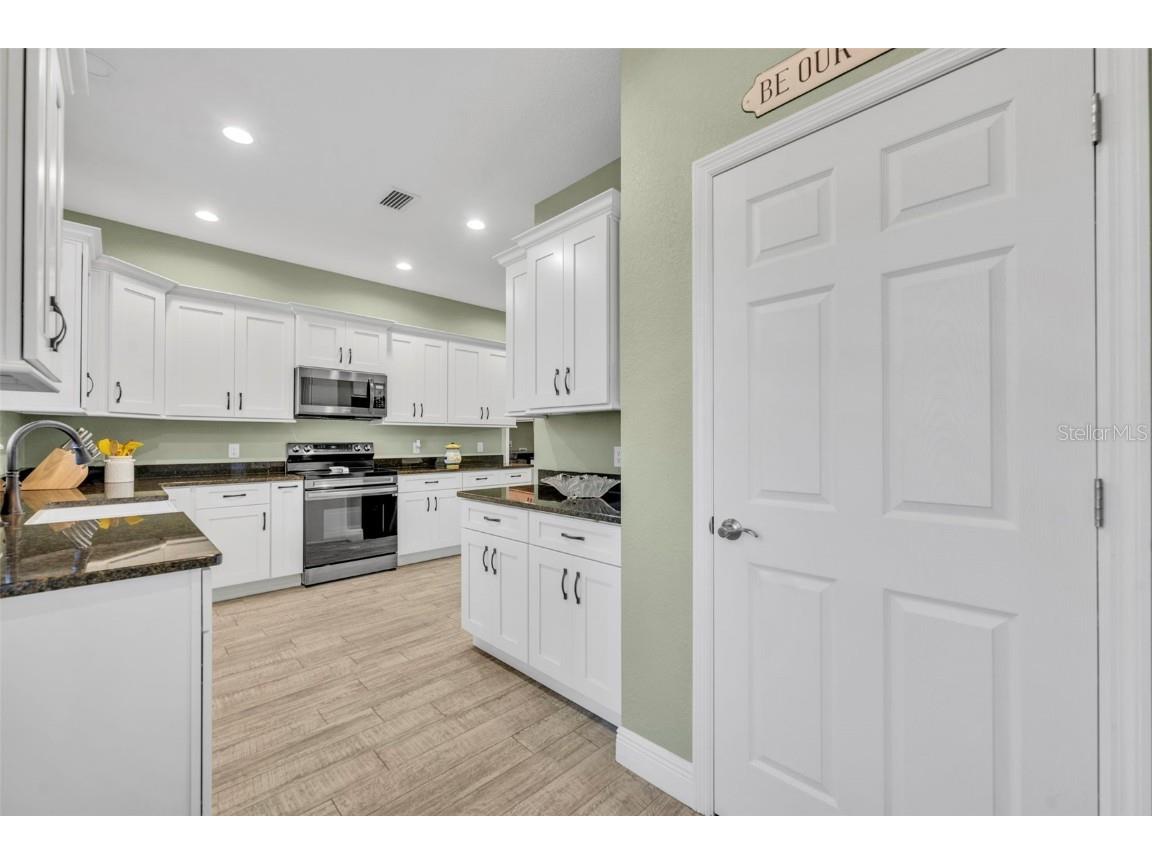 1947 N Lake Reedy Boulevard Frostproof FL 33843 W7880256 image6