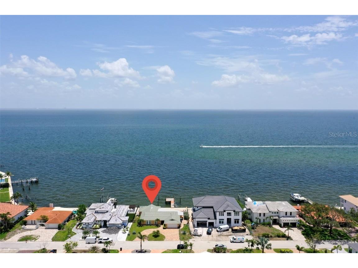 1948 Carolina Avenue NE Saint Petersburg FL 33703 TB8396761 image1