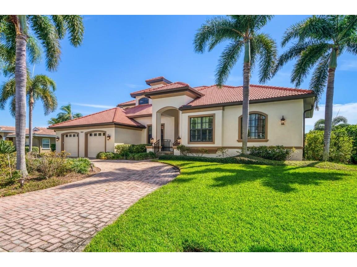 1948 Kansas Avenue NE Saint Petersburg FL 33703 - TAMPA BAY U8236318 image1