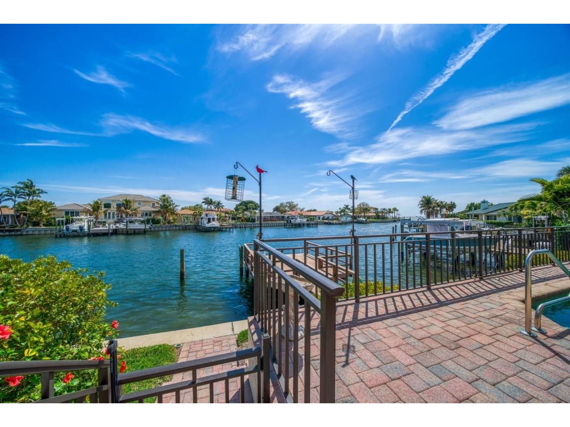 1948 Kansas Avenue NE, Saint Petersburg, FL, 33703 MLS U8236318