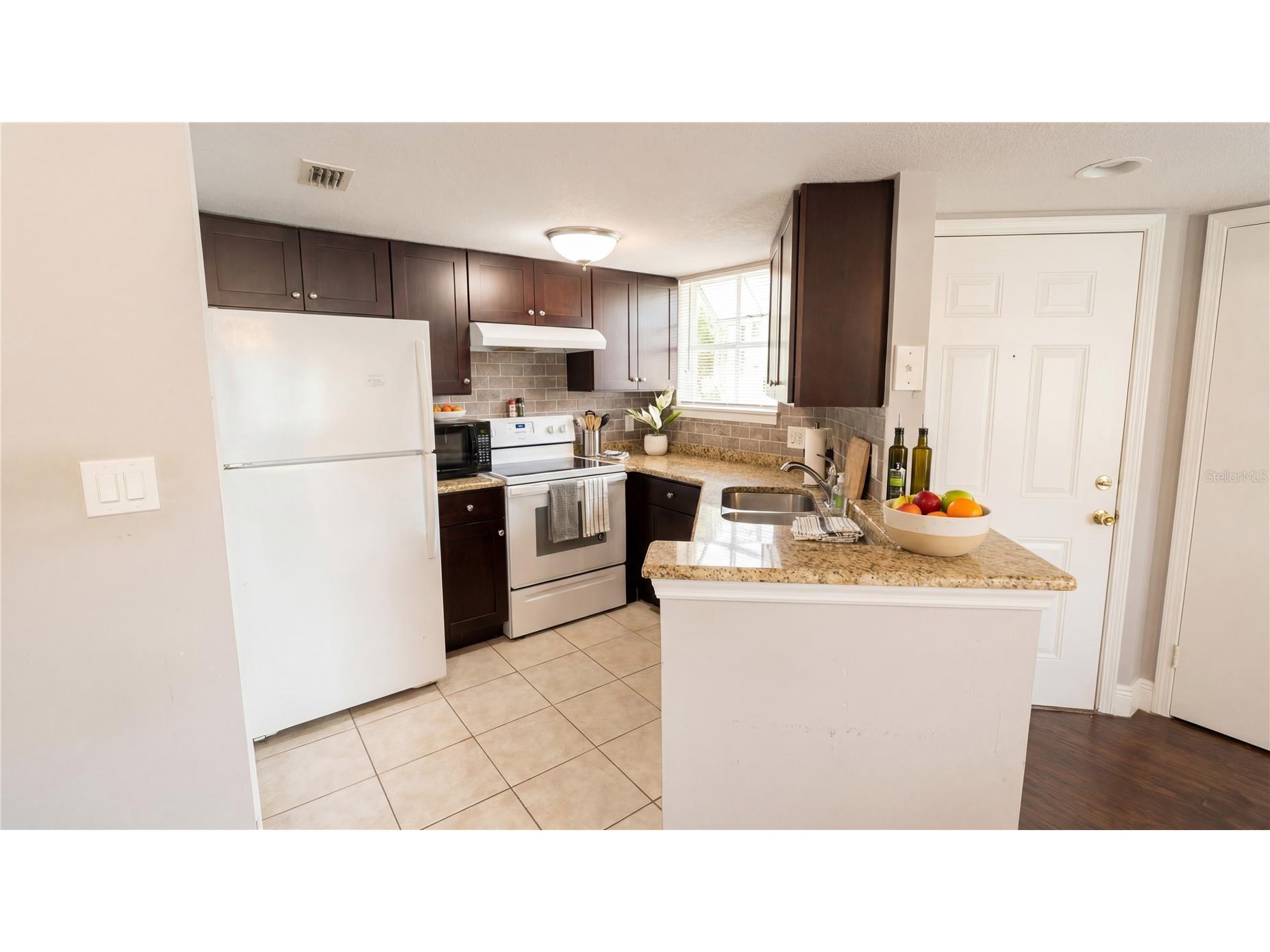 1948 Lake Atriums Circle #113 Orlando FL 32839 O6401121 image4