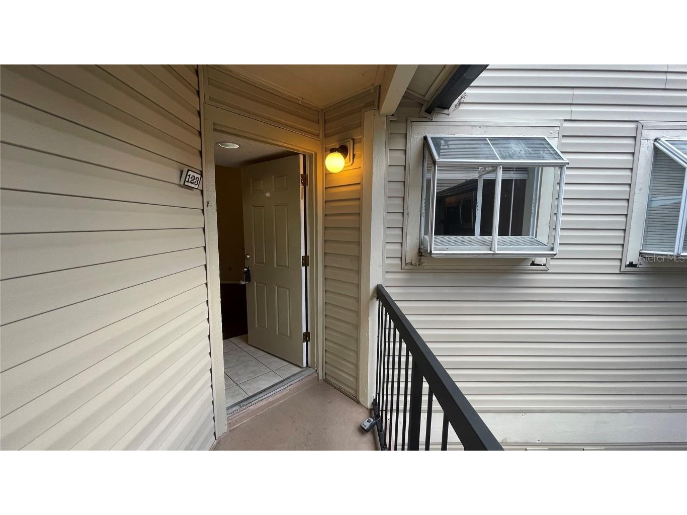 1948 Lake Atriums Circle #123 Orlando FL 32839 O6150603 image1