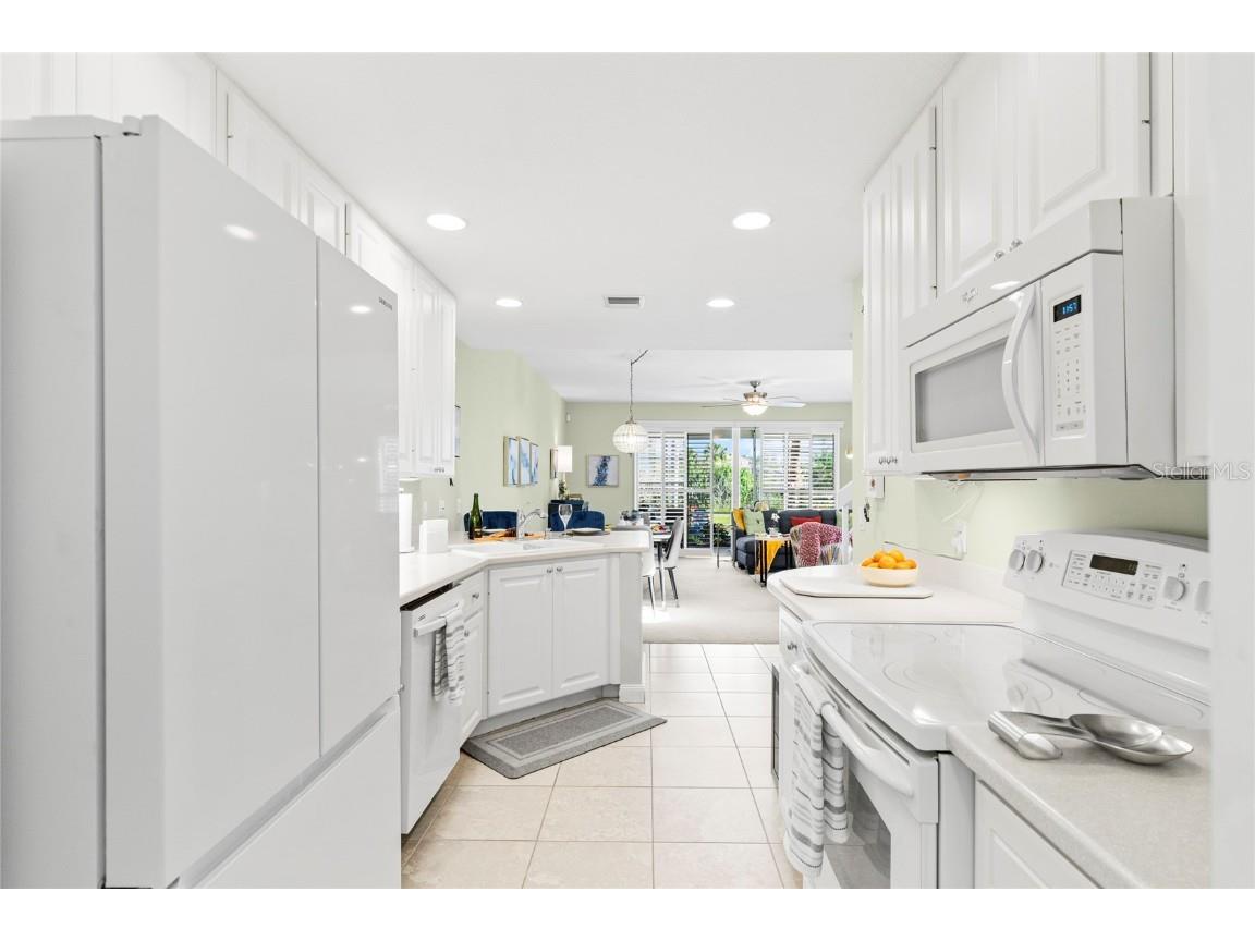 1949 Burgos Drive Sarasota FL 34238 A4666996 image11