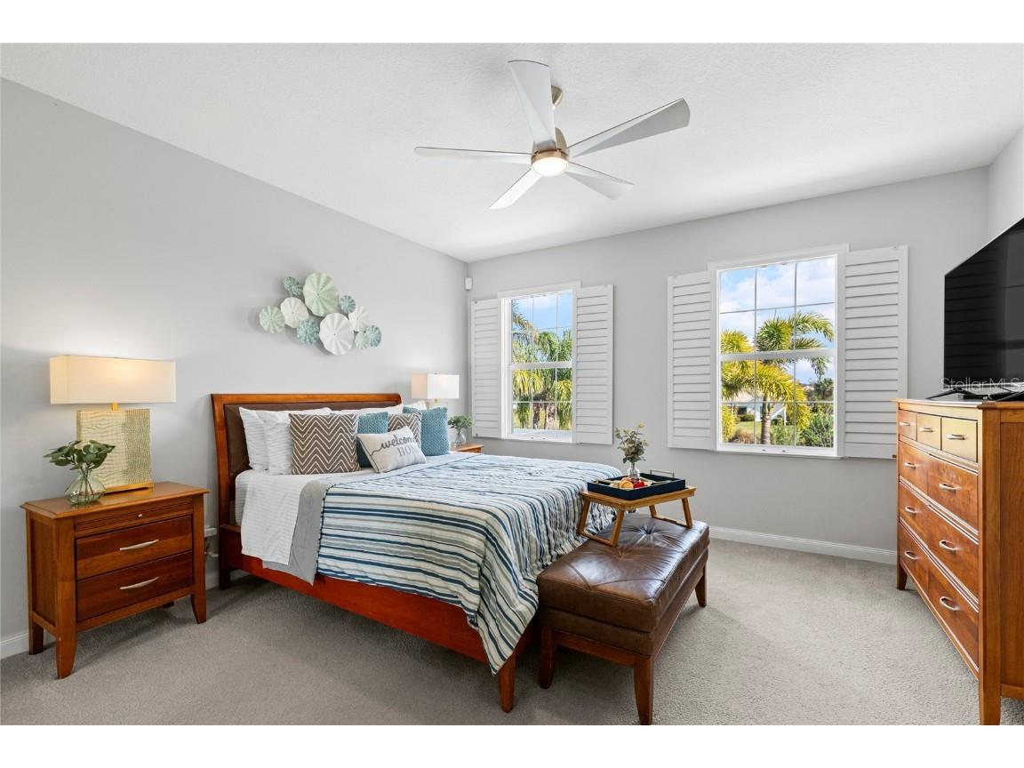 1949 Burgos Drive Sarasota FL 34238 A4666996 image16