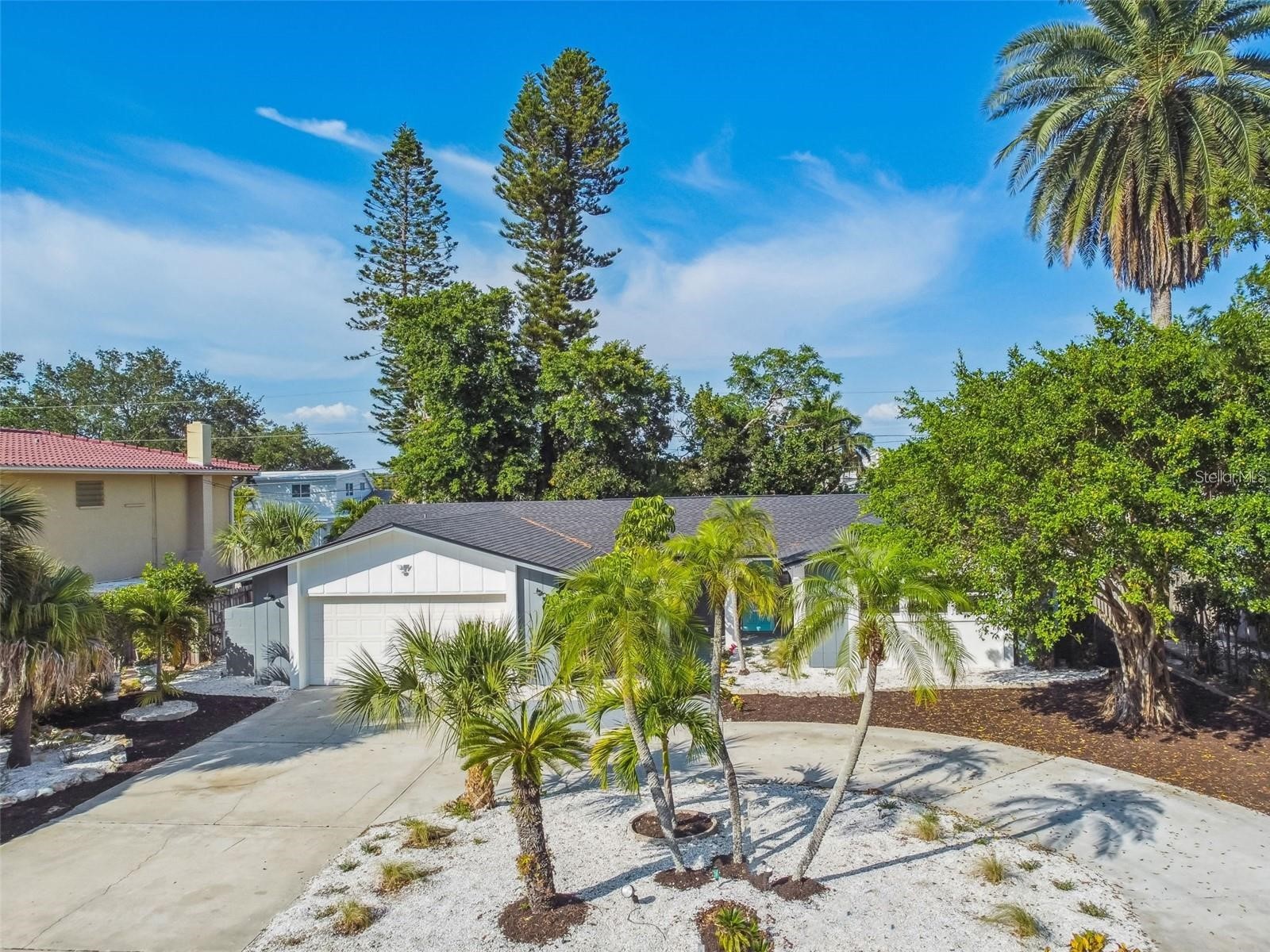 1949 Dolphin Boulevard S Saint Petersburg FL 33707 TB8474815 image27