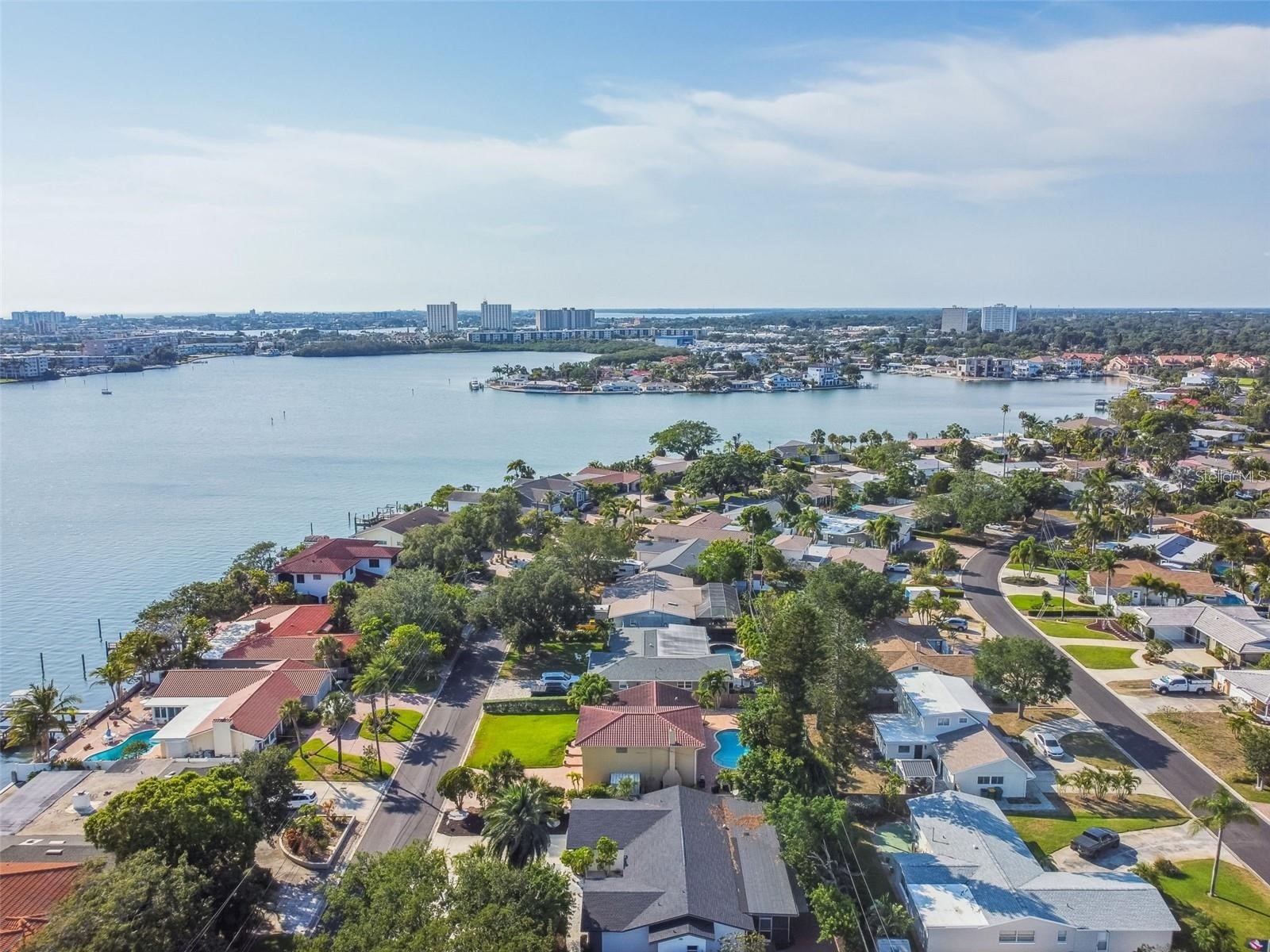 1949 Dolphin Boulevard S Saint Petersburg FL 33707 TB8474815 image29