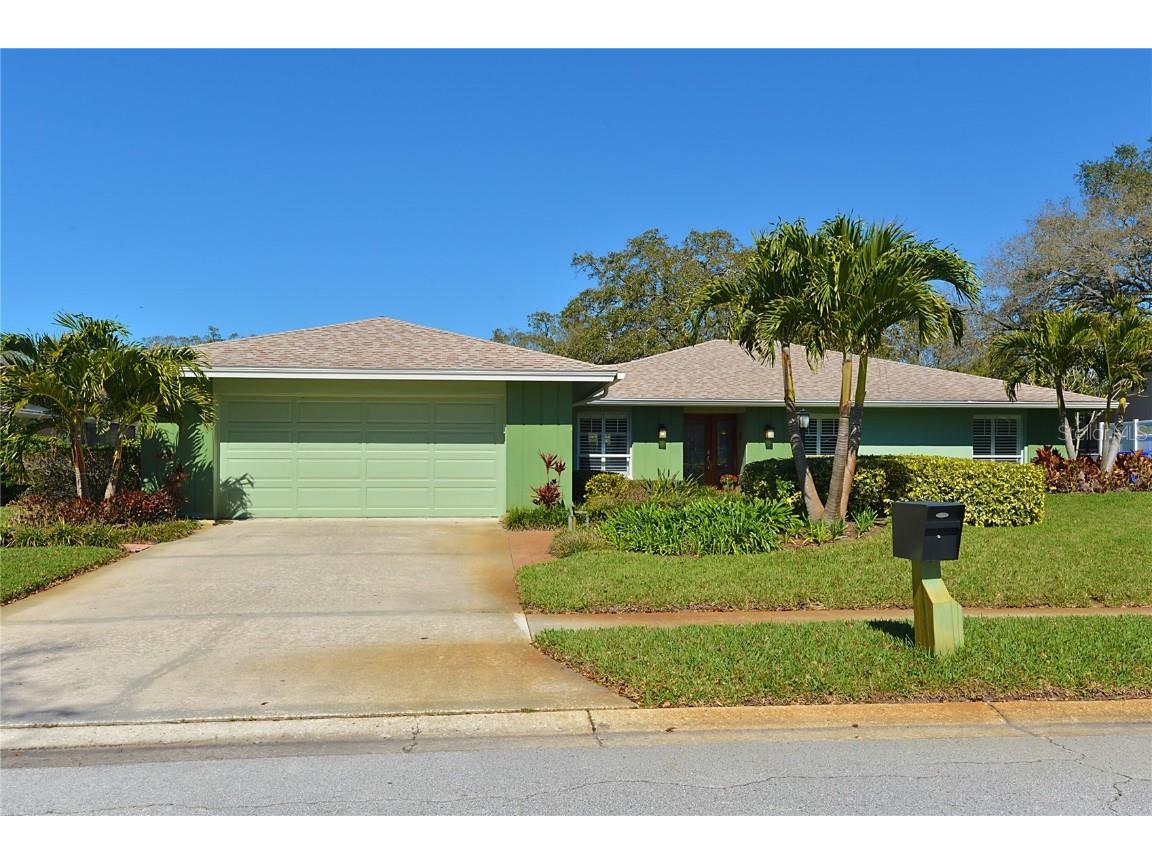 1949 Forest View Drive Palm Harbor FL 34683 - SPANISH LAKE U8190999 image1