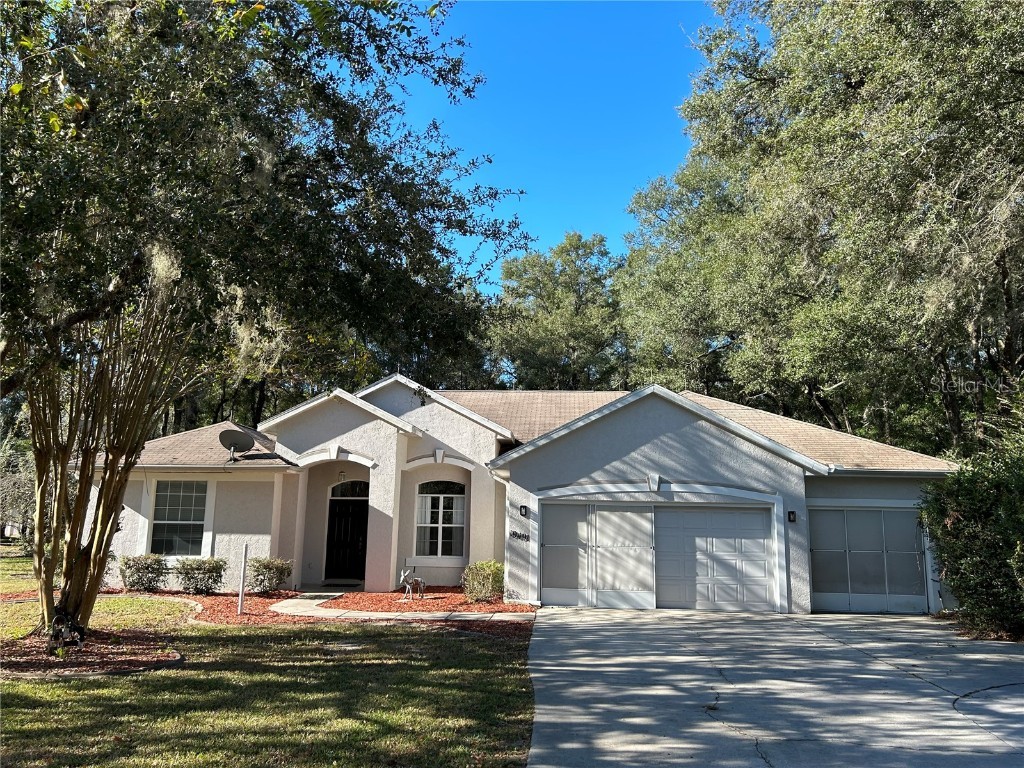 19491 SW 100th Loop Dunnellon FL 34432 - PRIVATE ACCESS TO RAINBOW RIVER OM667424 image1