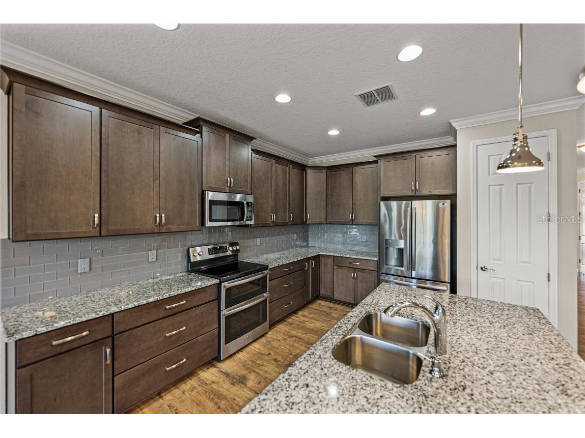 19493 Leonard Road Lutz FL 33558 - Camp Lake TB8441663 image5