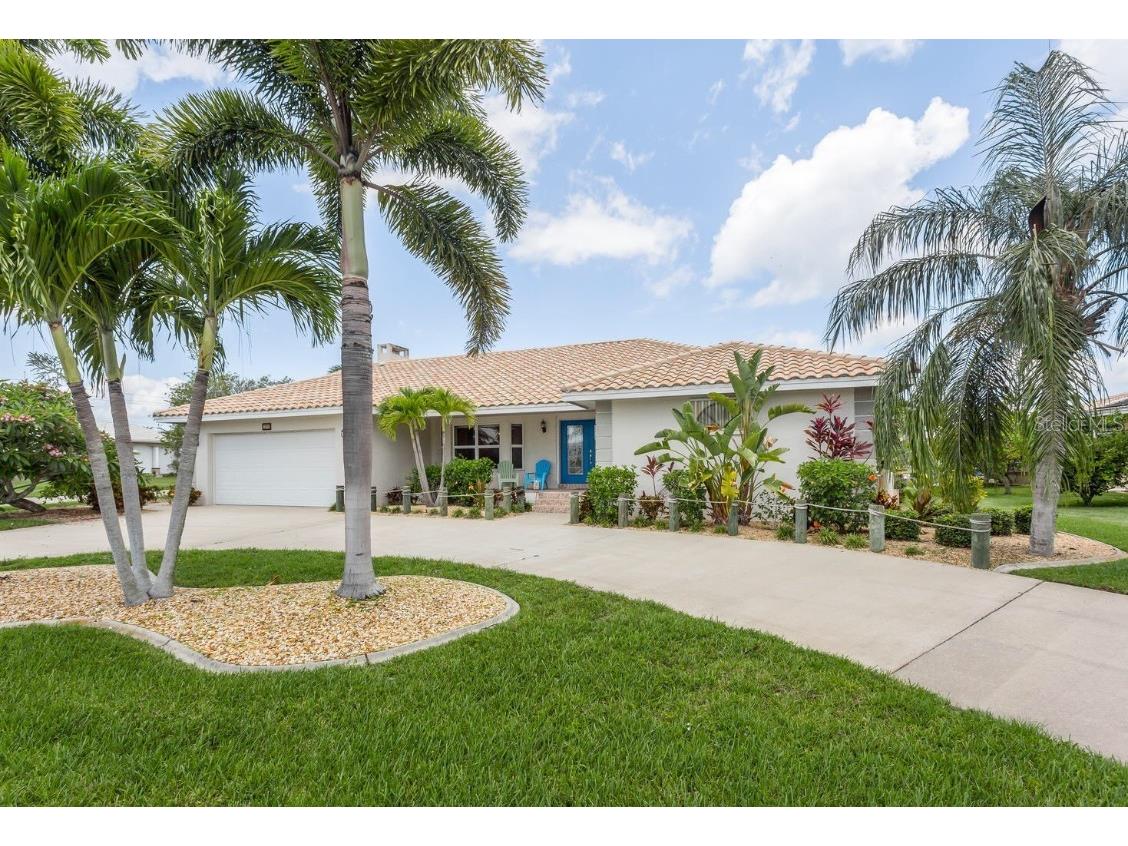 195 Bayshore Court Punta Gorda FL 33950 C7502872 image1