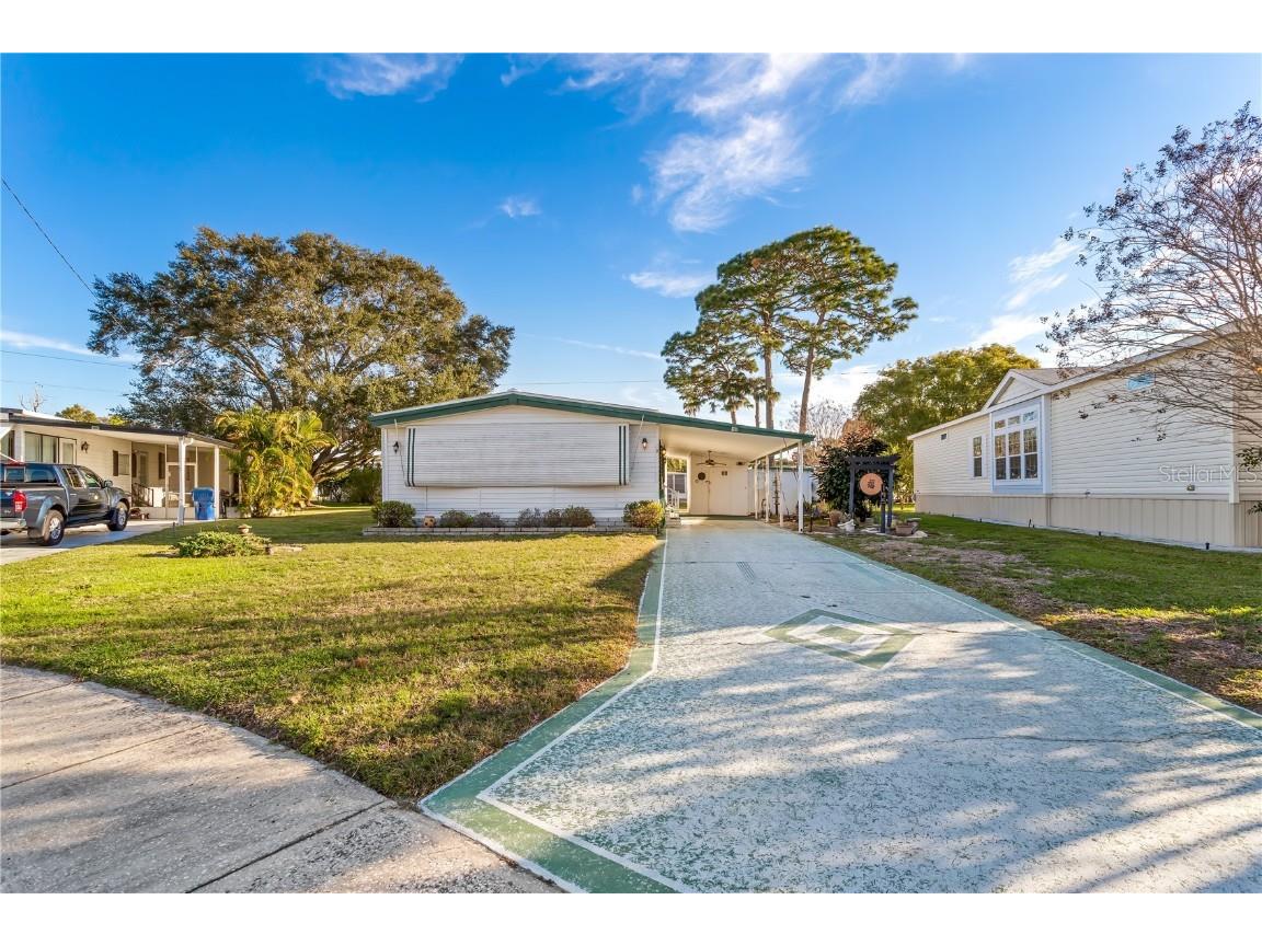 195 Concord Lane #30 Palm Harbor FL 34684 U8225580 image1