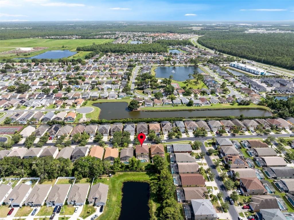 195 Hideaway Beach Lane Kissimmee FL 34746 S5129129 image2