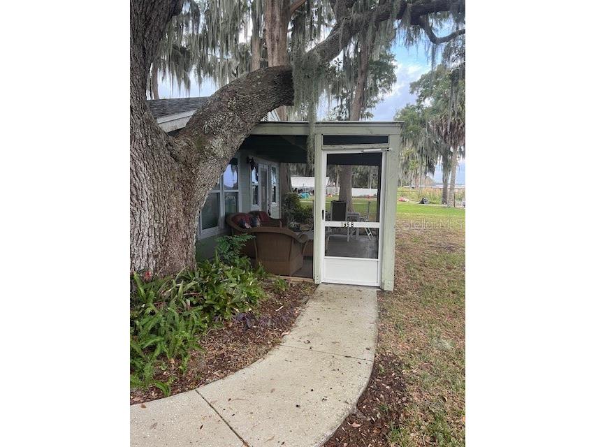 195 Mae Street Eustis FL 32726 - LAKE EUSTIS G5075955 image1